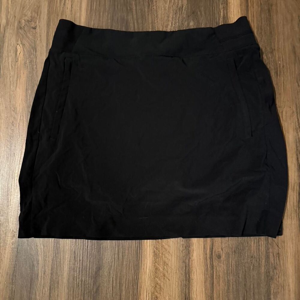 Athleta Women's Black Skirt